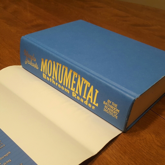 UNCLE JOHN'S MONUMENTAL BATHROOM READER 2007 - Picture 5 of 7